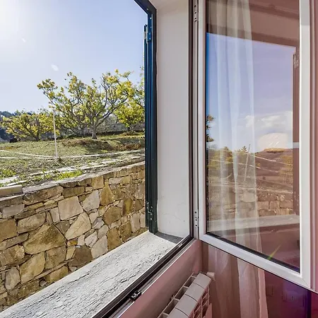 Le Mimose 2 Bedrooms 6 Pax Imperia